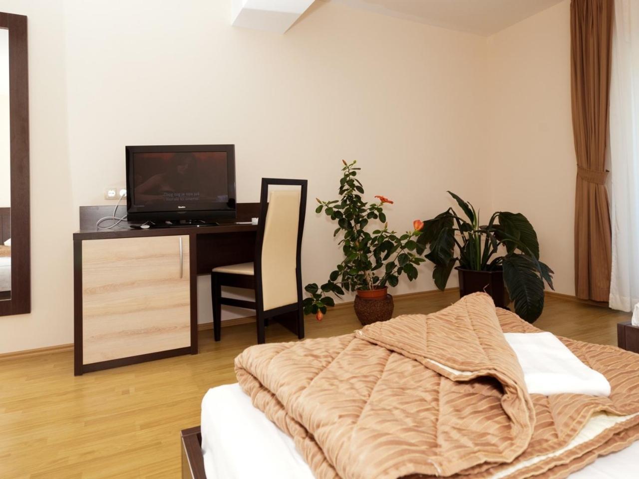 Hotel Orka Neum Kültér fotó